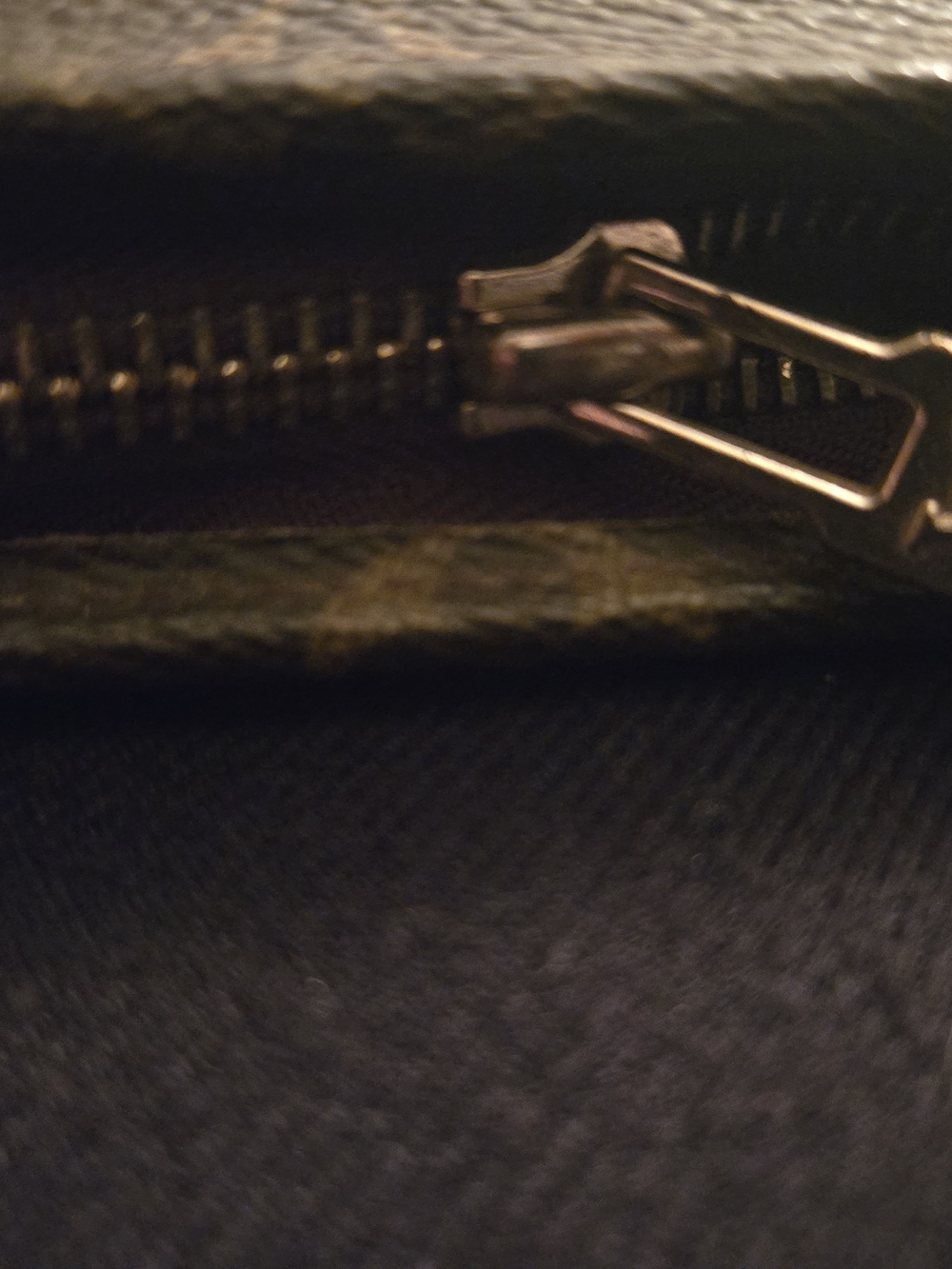 Louis Vuitton Authentic Monogram Zippered Travel Wallet/Agenda - Brown - Picture 4 of 6